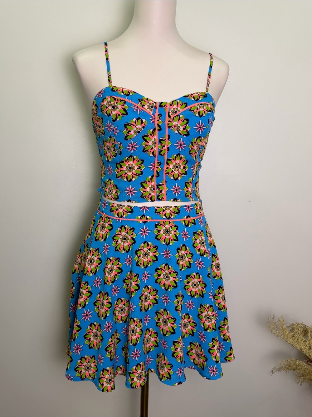 Flying Tomato Size Medium Blue Floral Crop Top & Mini Skirt 2-Piece Set
